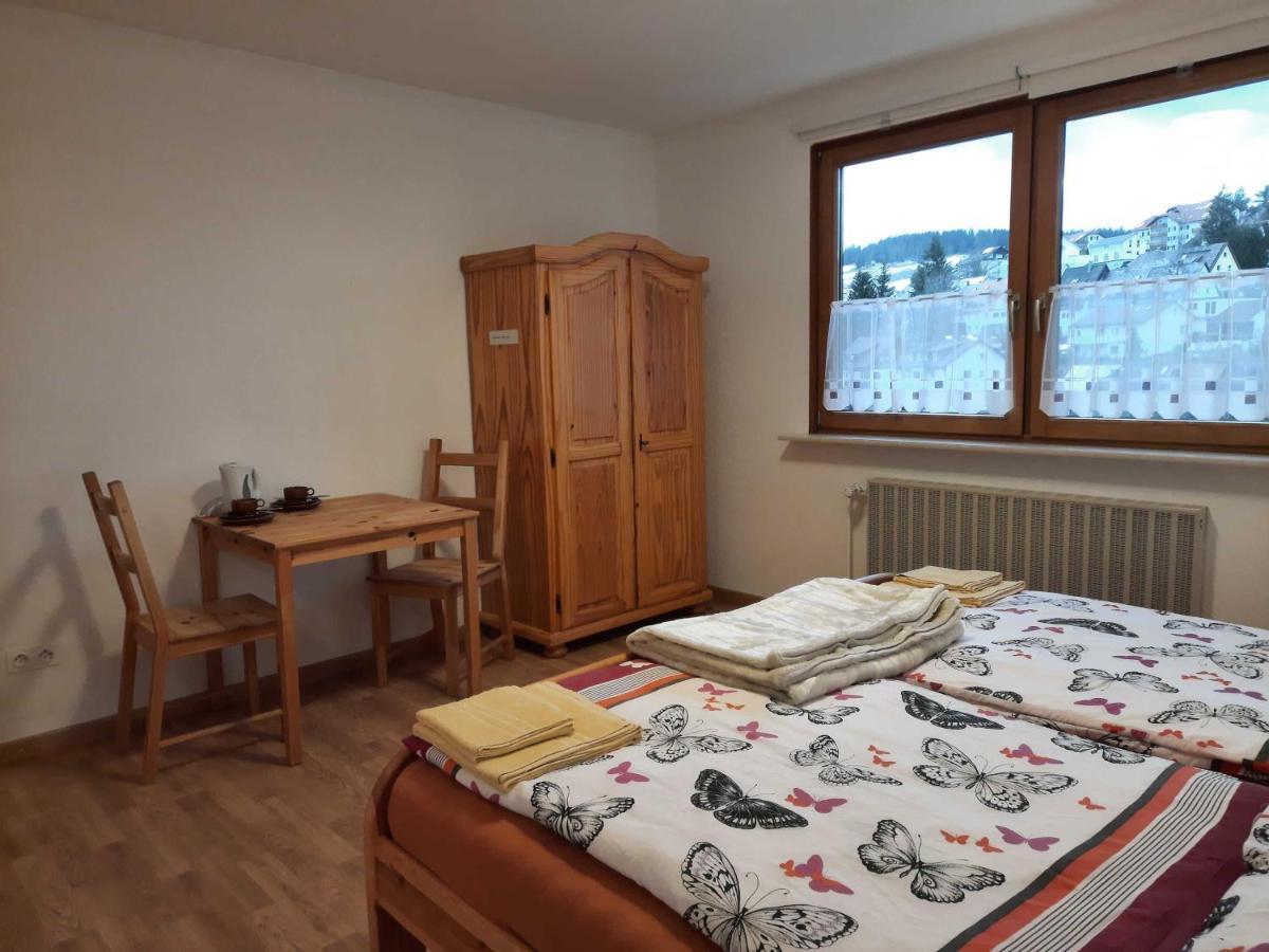 Haus Waldeck Apartment Furtwangen Exterior photo